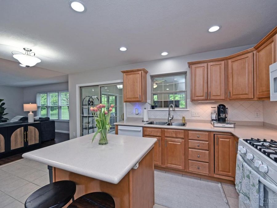 5237 Elk Run Drive, Liberty Township, OH 45011 Photo 14