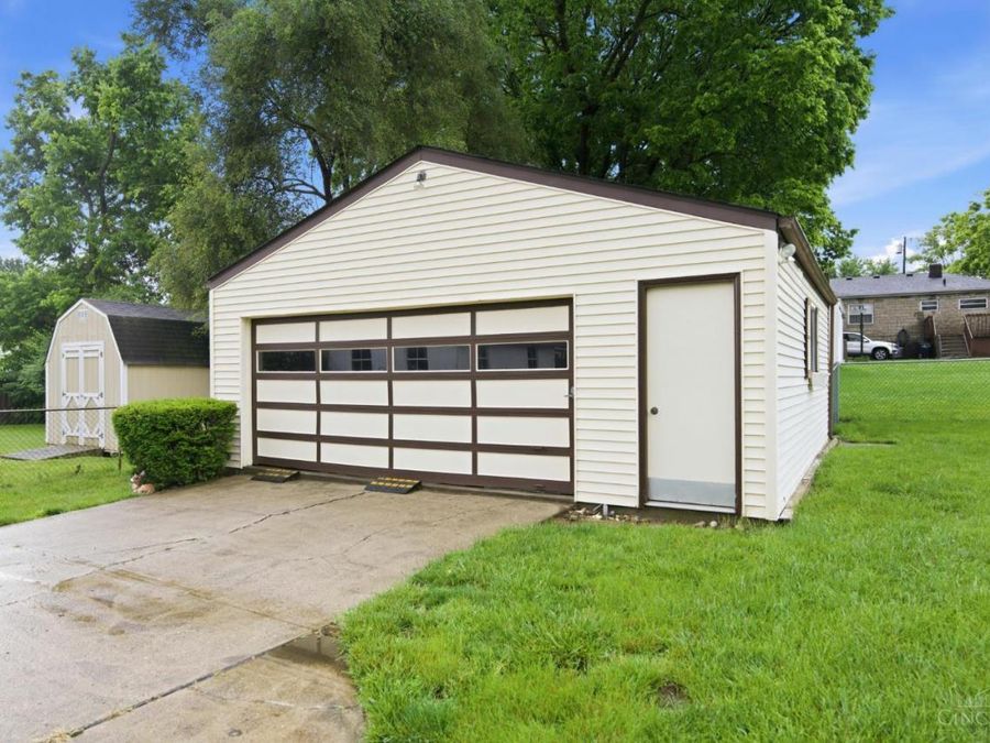 531 W Kemper Road, Springdale, OH 45246 Photo 4