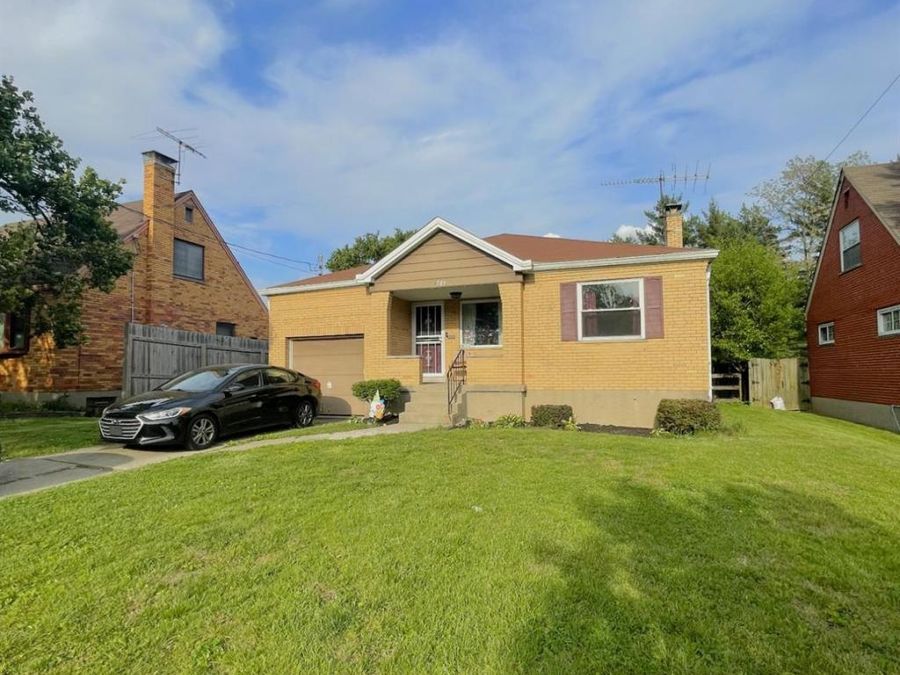 1724 Hillfred Lane, Cincinnati, OH 45238 Photo 2