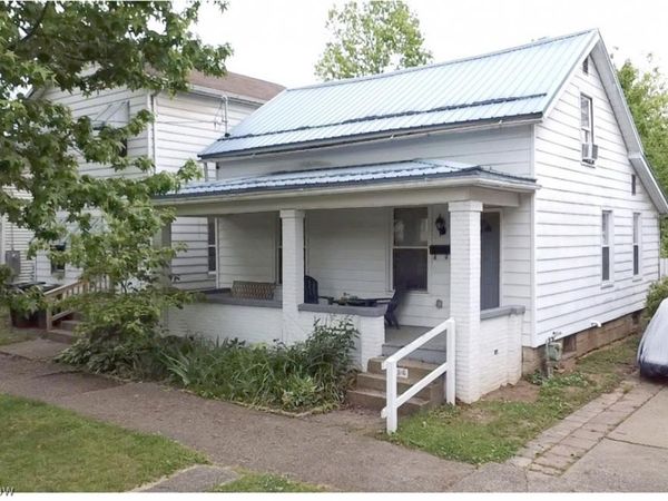 616 N 7th Street, Marietta, OH 45750
