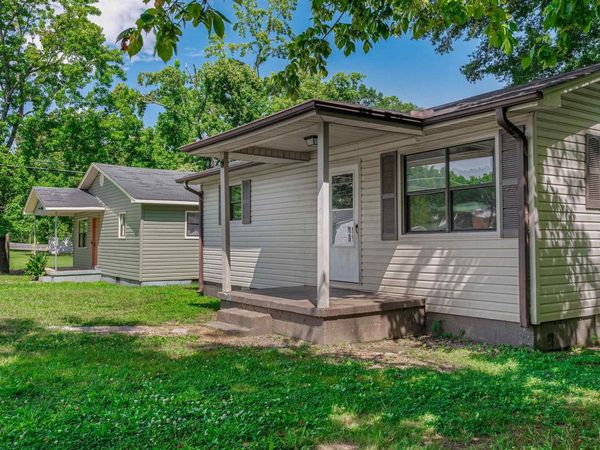 902/904 Aldhouse Avenue, Bridgeport, AL 35740