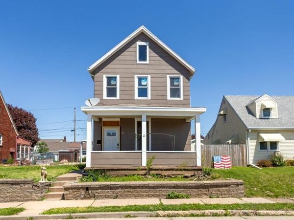 713 O'Neill Street, Dubuque, IA 52001