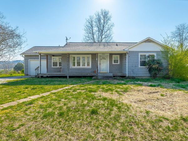 3964 Wolf Creek Road , Spring City, TN 37381