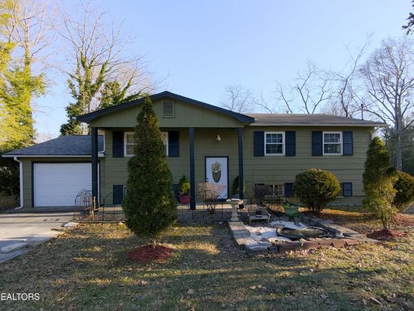 725 Robertsville Rd , Oak Ridge, TN 37830