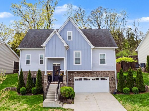 1736 Woodland Pointe Dr , Nashville, TN 37214