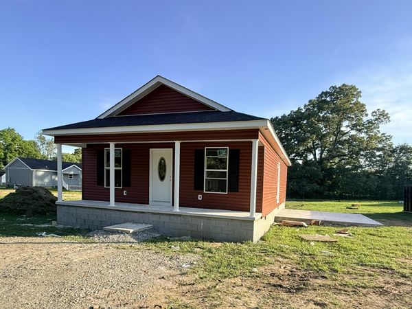 103 Hummingbird Dr , Tullahoma, TN 37388