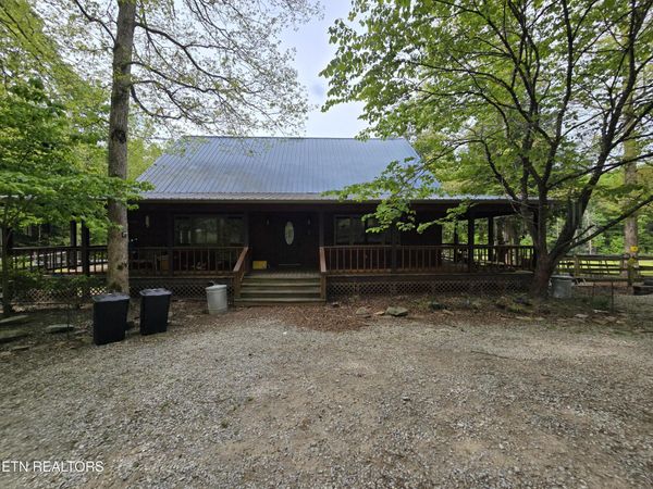 270 Maggie Valley Drive, Jamestown, TN 38556