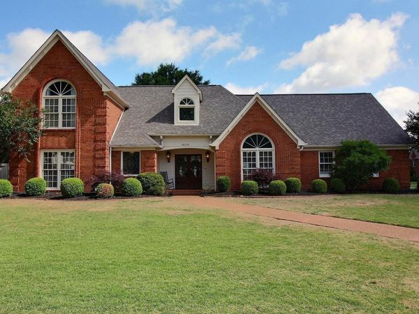10210 CROOKED CREEK CV, Collierville, TN 38017