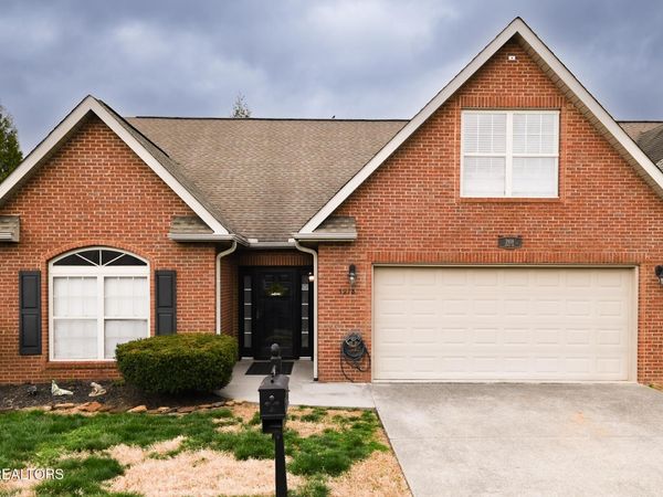 3918 Doral Drive , Maryville, TN 37801