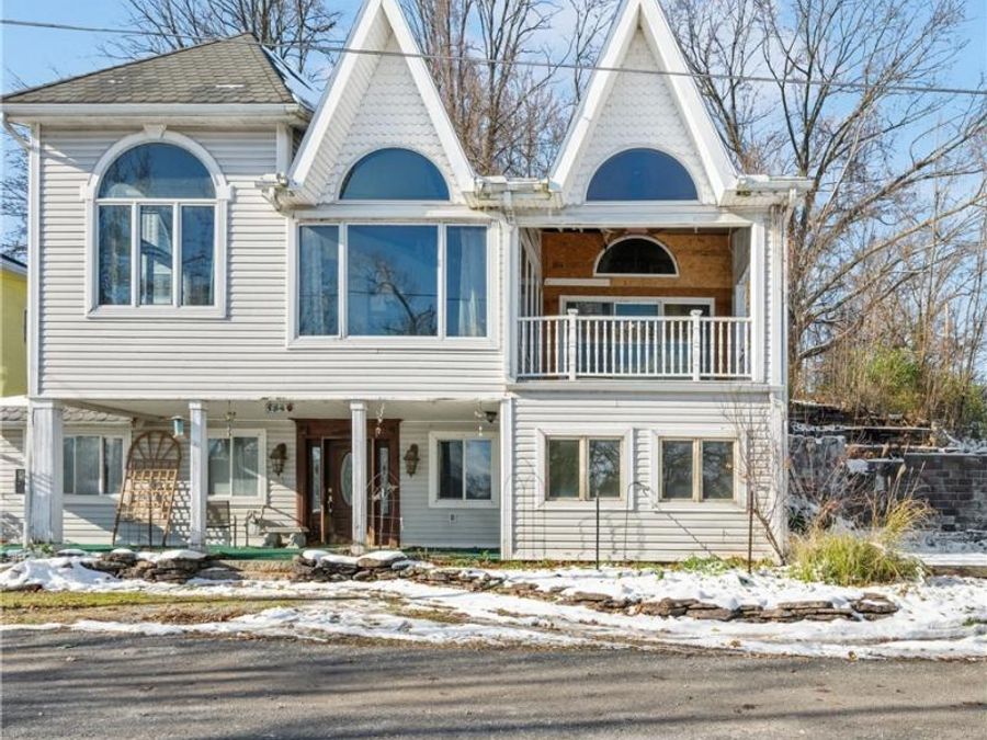 584 Apple Drive , Coventry, OH 44319 Photo 1