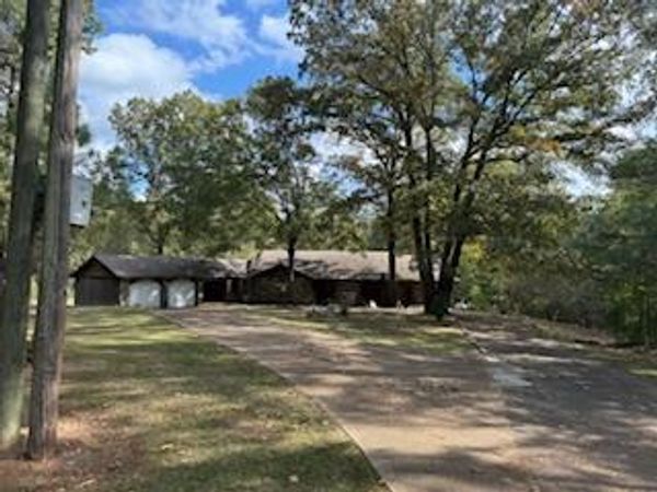 9002 Highway 51, Courtland, MS 38620