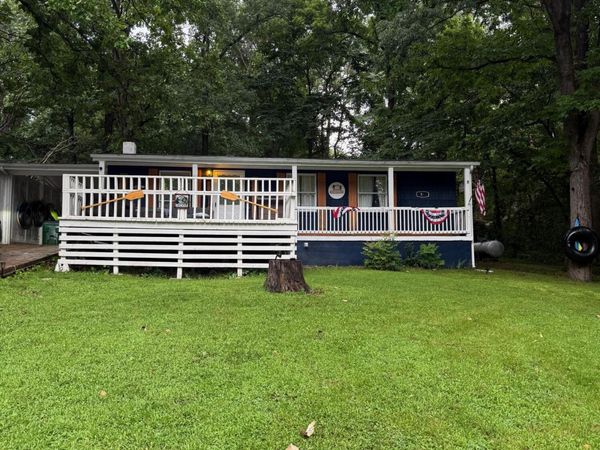 81 E Lakeshore Drive, Cherokee Village, AR 72529