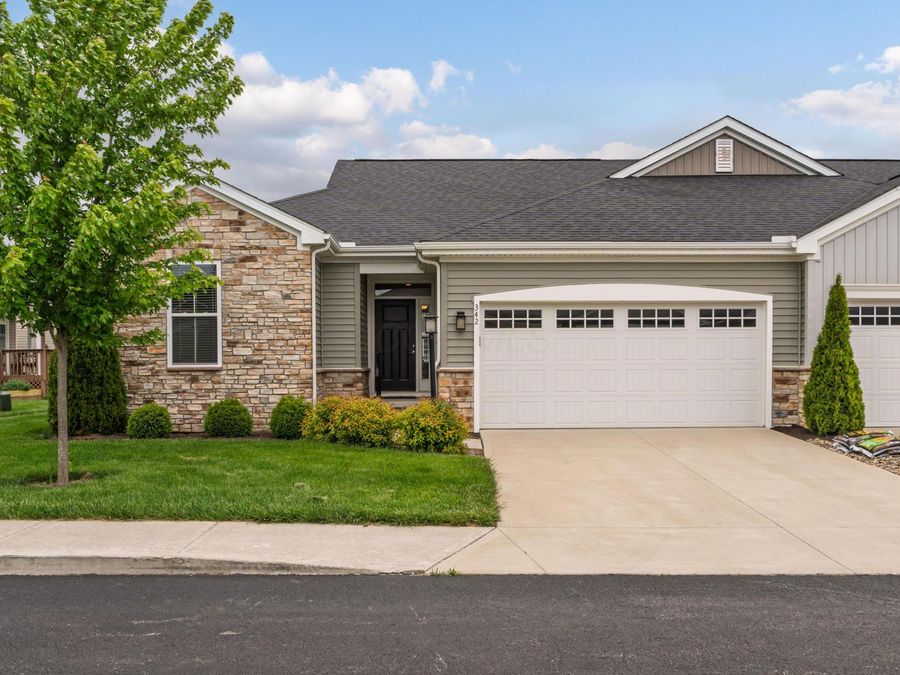 342 Amelia Lane , Delaware, OH 43015 Photo 1