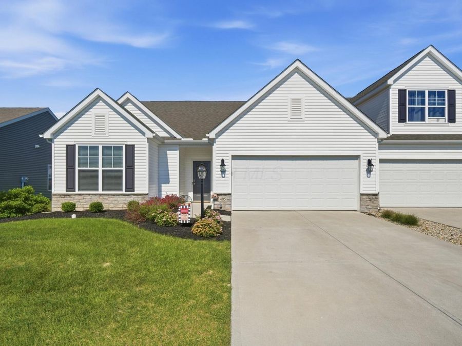 405 Halton Drive , Pataskala, OH 43062 Photo 1