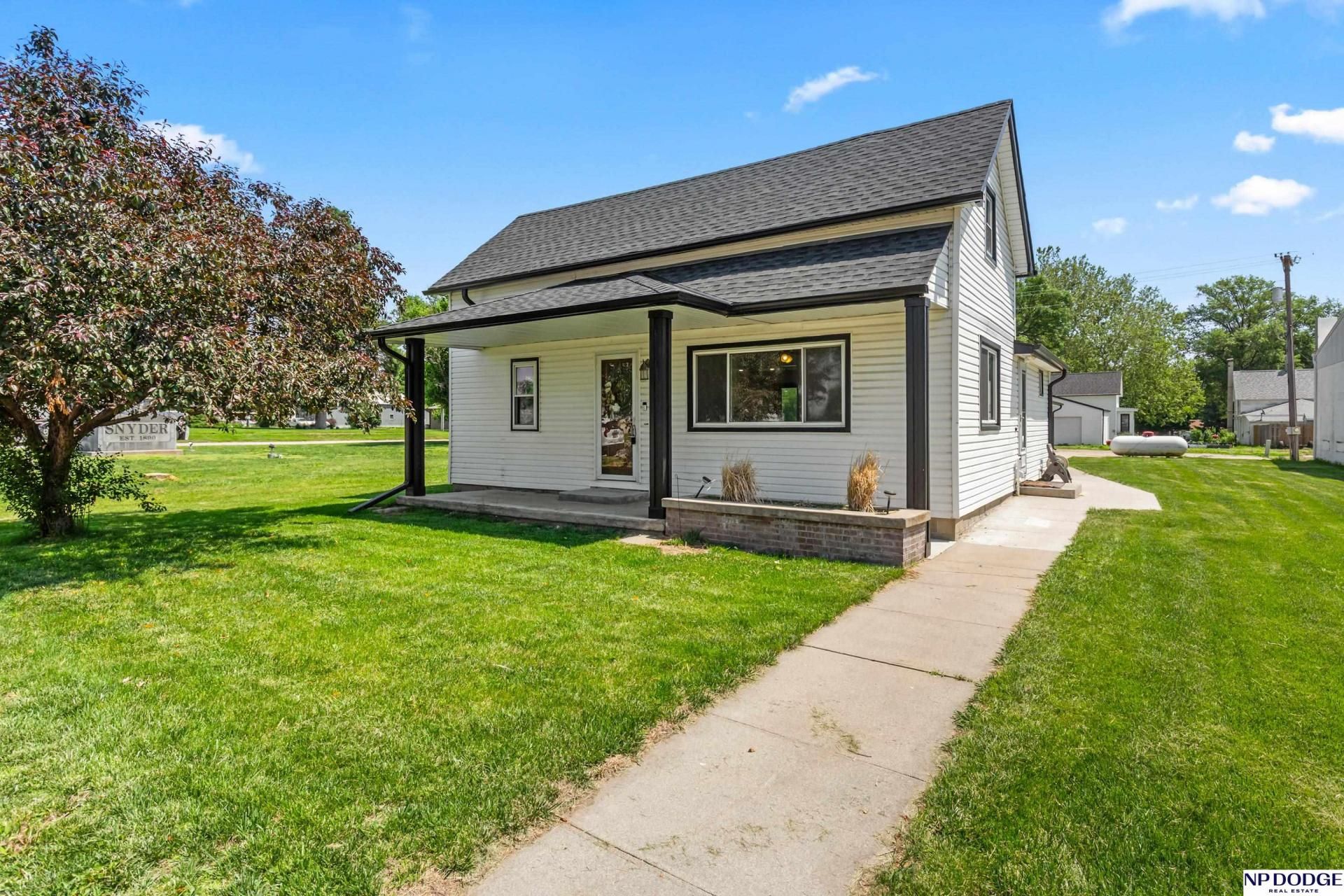 308 Rangeline Road, Snyder, NE 68664