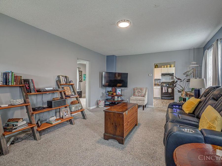 264 Howman Avenue, New Miami, OH 45011 Photo 3