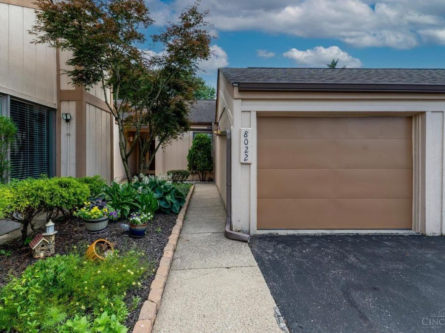 8022 Timbertree Way, West Chester, OH 45069 Photo 1