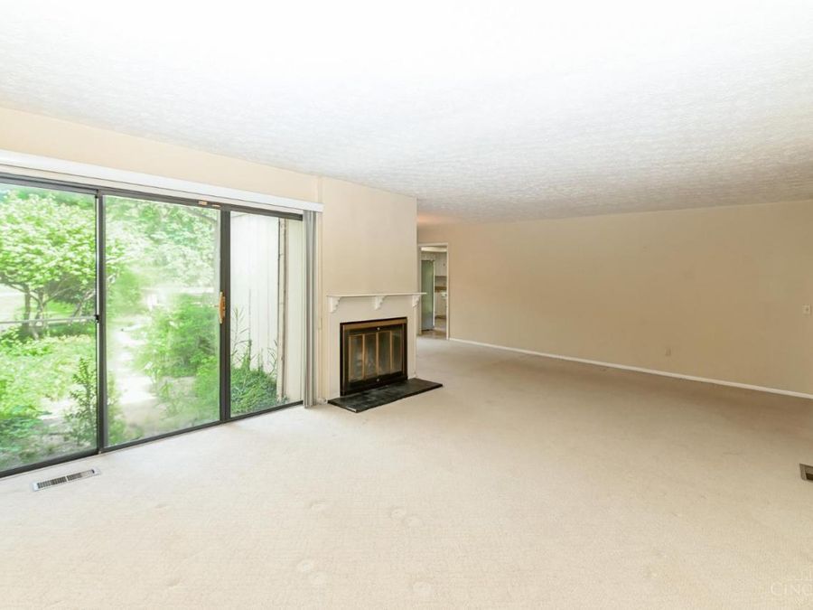 8022 Timbertree Way, West Chester, OH 45069 Photo 5