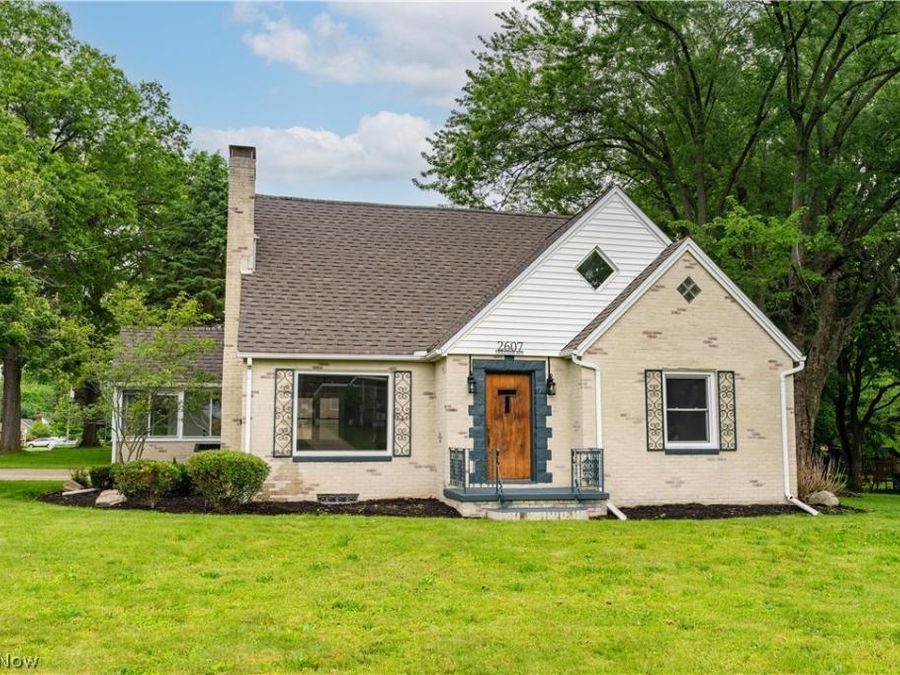 2607 Lakeside Avenue NW, Canton, OH 44708 Photo 1