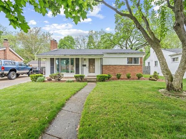 26916 Rouge River Drive , Dearborn Heights, MI 48127