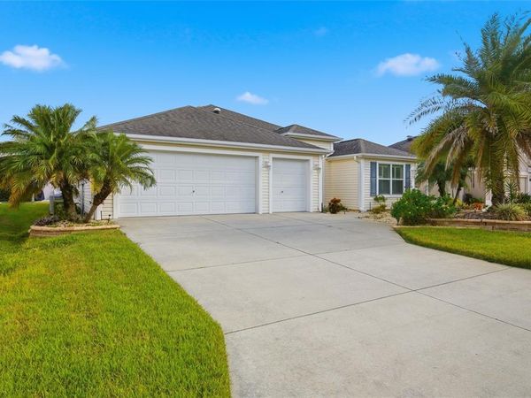 1923 USEPPA OAKS LANE , THE VILLAGES, FL 32163