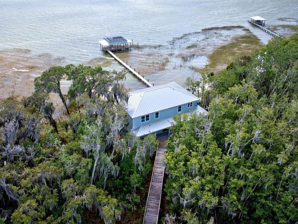 424 LAKE MIRROR DRIVE , LAKE PLACID, FL 33852