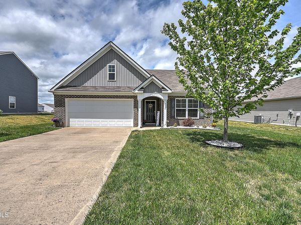 3132 Phillips Way, Kingsport, TN 37664