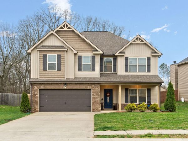 2953 McManus Cir , Clarksville, TN 37042