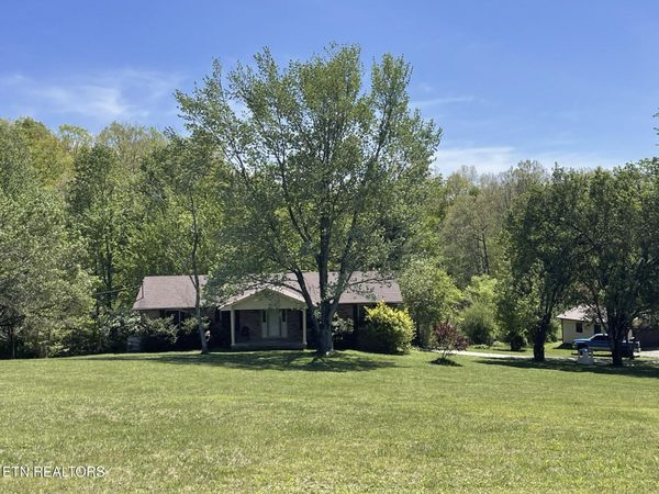 4315 Taylors Chapel Rd , Crossville, TN 38572
