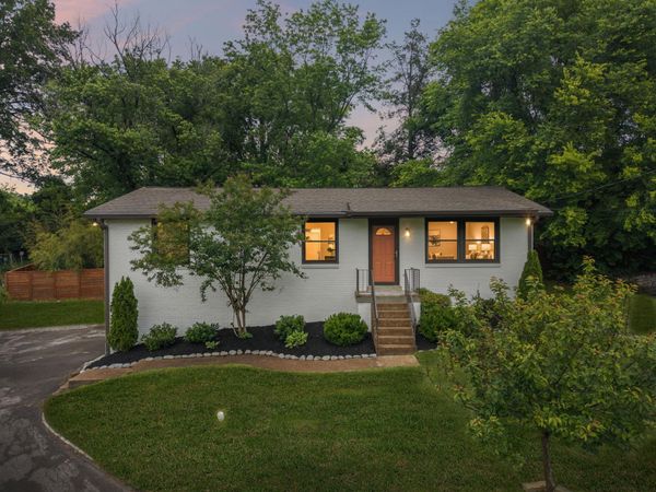 5104 Greentree Dr , Nashville, TN 37211
