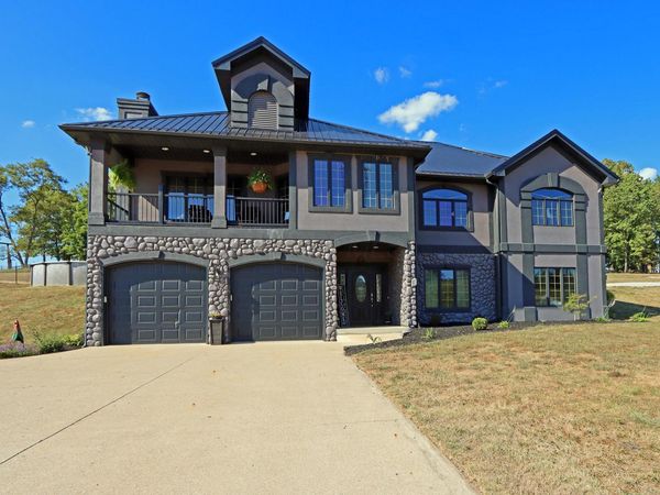 216 Patrick Avenue , Jackson, OH 45640