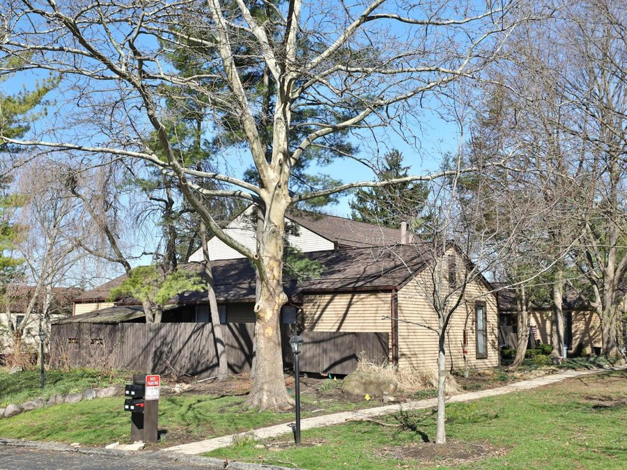 3128 Rivermill Drive , Columbus, OH 43220 Photo 1