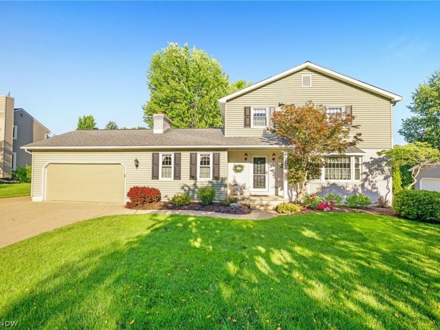 1112 Ledgebrook Drive , Tallmadge, OH 44278 Photo 1