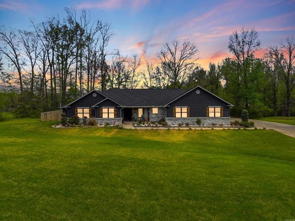 4401 Wagon Trace Cv , White Hall, AR 71602
