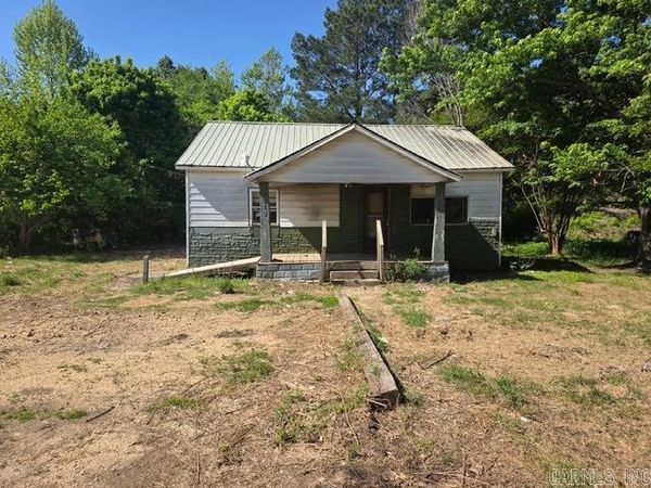 6813 Highway 34 , Paragould, AR 72450