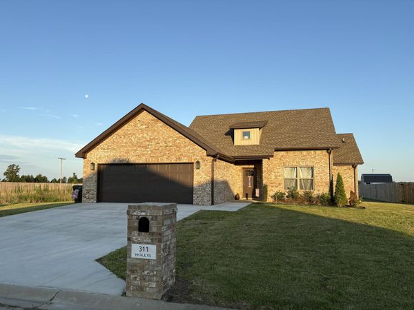 311 Hollis Street, Bono, AR 72416