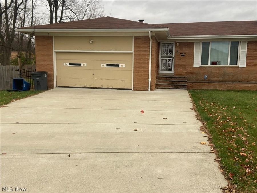 16307 Highview Drive , Cleveland, OH 44128 Photo 1