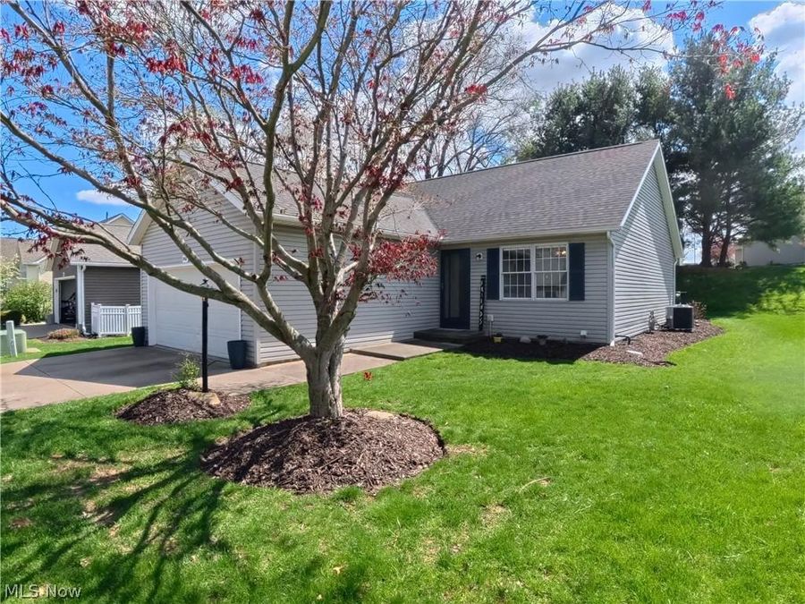 3160 Pondview Drive , Ravenna, OH 44266 Photo 1