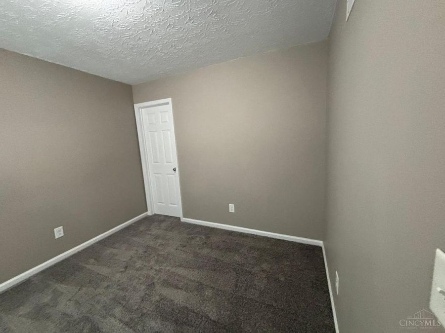 807 Glenway Drive, Hamilton, OH 45013 Photo 13