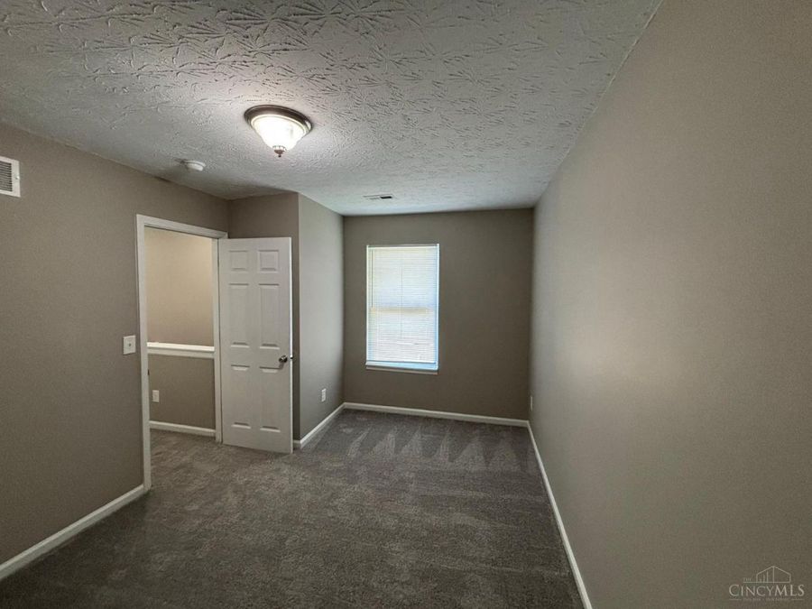 807 Glenway Drive, Hamilton, OH 45013 Photo 14