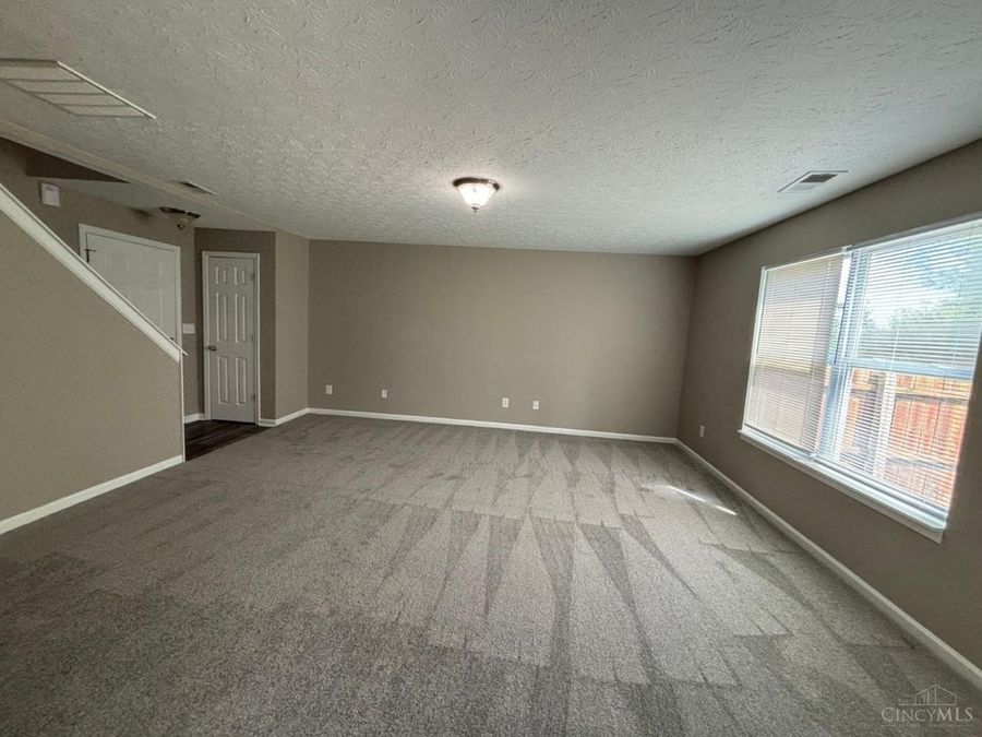 807 Glenway Drive, Hamilton, OH 45013 Photo 3