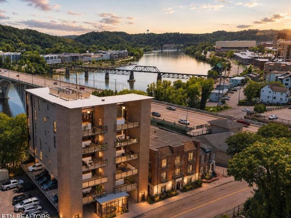 608 W Hill Ave, Knoxville, TN 37902