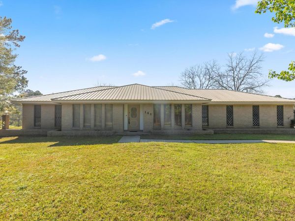 141 Burnt Bridge, Hattiesburg, MS 39402