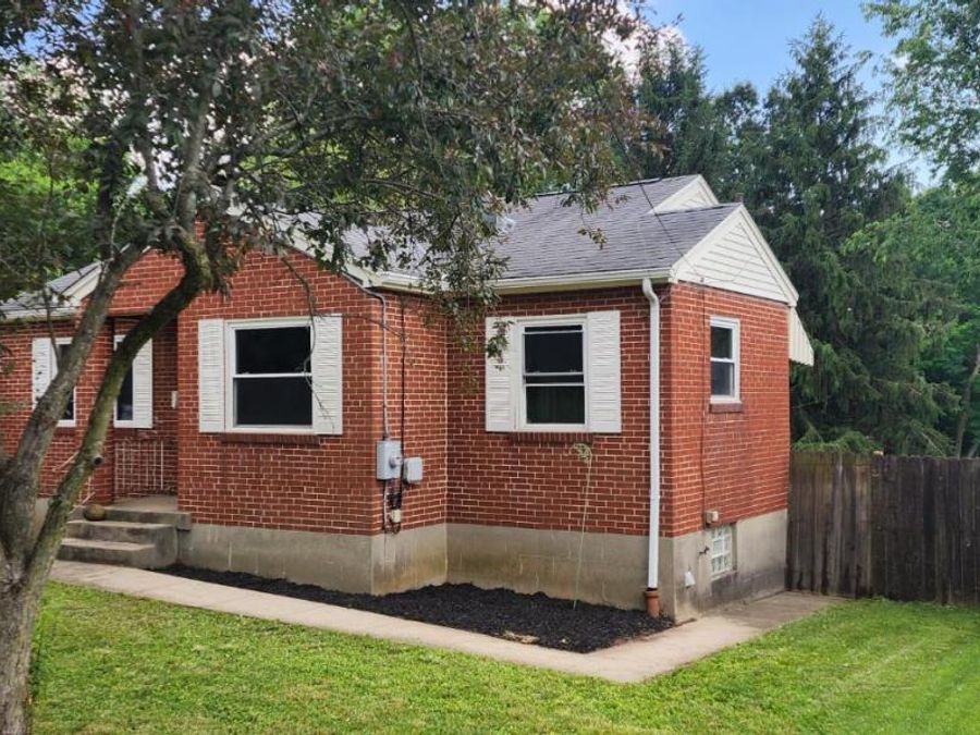 1409 Adams Road, Mount Healthy, OH 45231 Photo 2