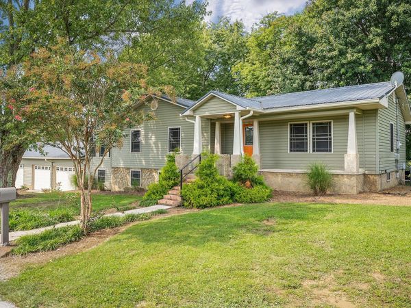 571 Larry Davis St , Spencer, TN 38585