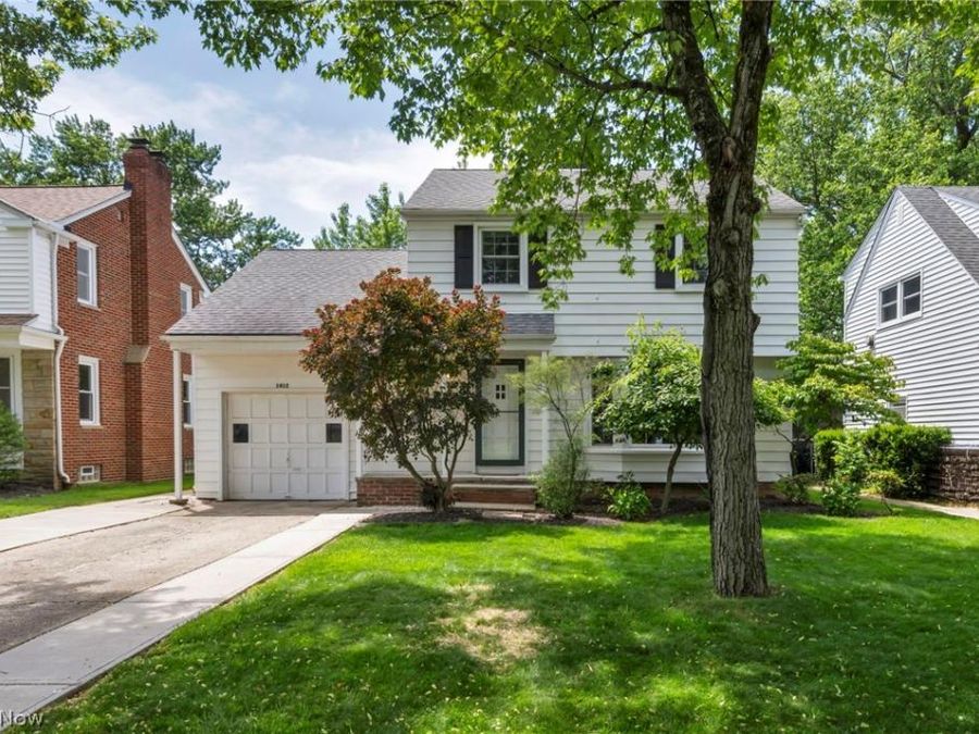 1412 Henning Drive , Lyndhurst, OH 44124 Photo 1
