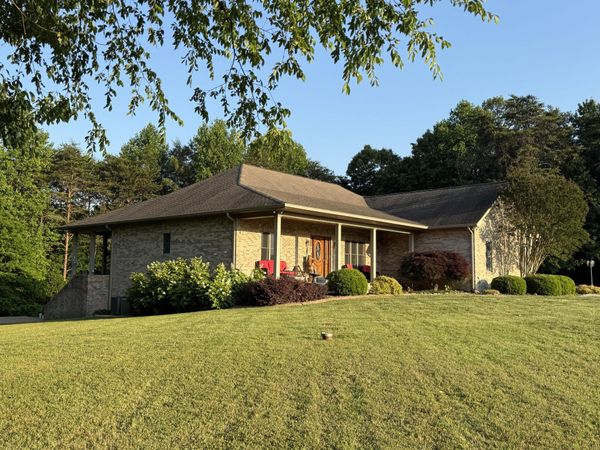 466 County Road 264 , Niota, TN 37826