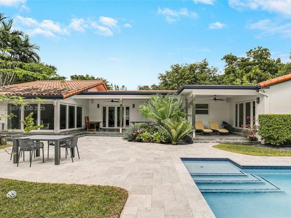 259 E Shore Dr , Miami, FL 33133