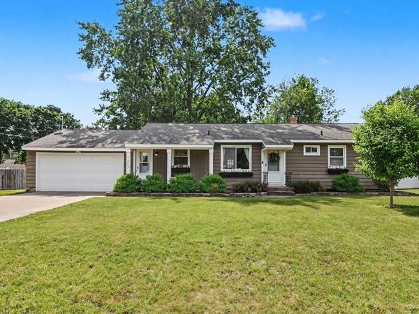 7407 Glendora Avenue, Jenison, MI 49428