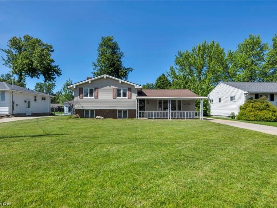 42988 Woodhill Drive , Elyria, OH 44035 Photo 1